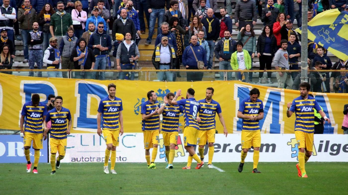 FOTO Lega Pro, Parma-Maceratese 2-0