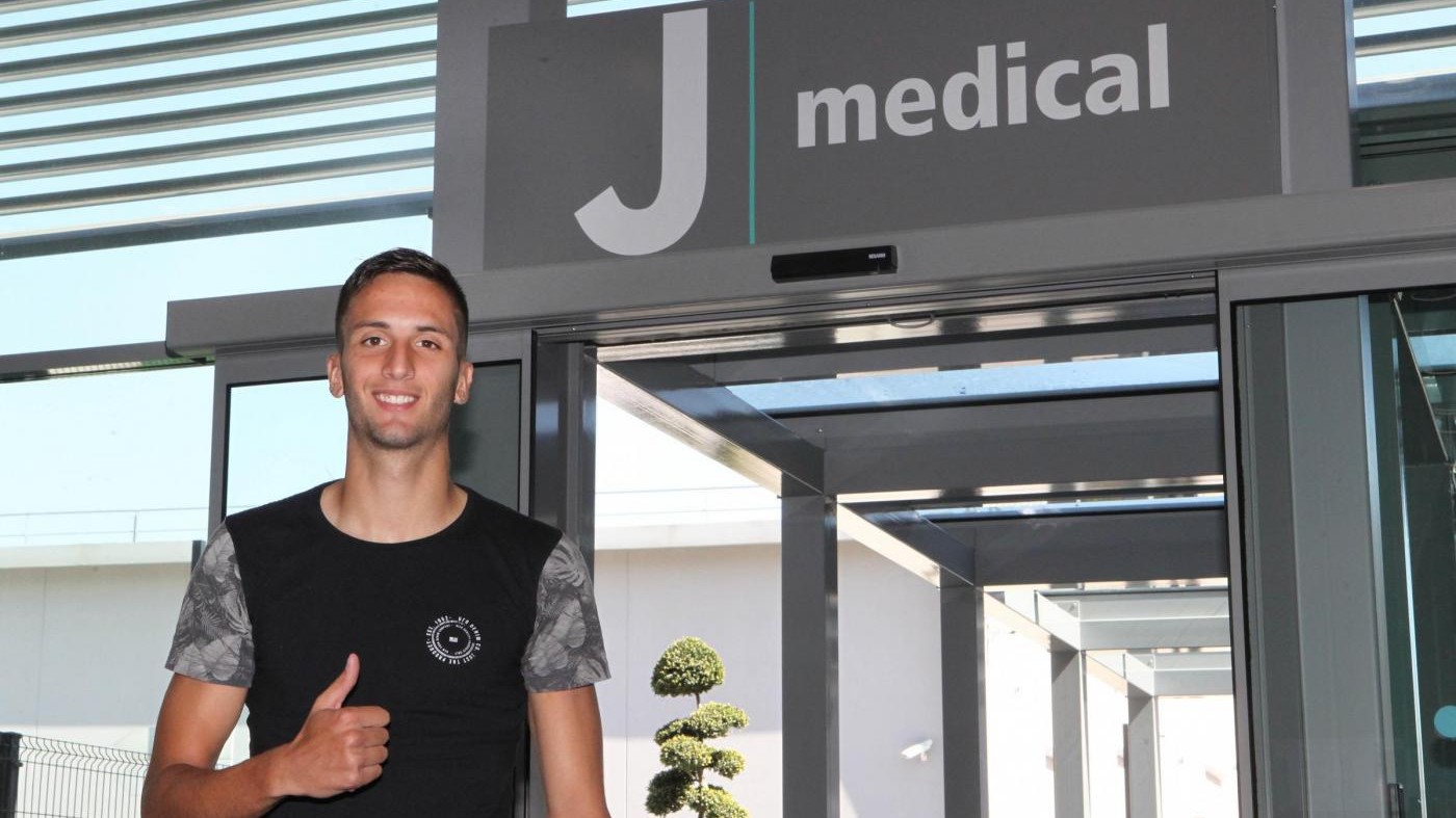 FOTO Juventus, visite mediche per Rodrigo Bentancur