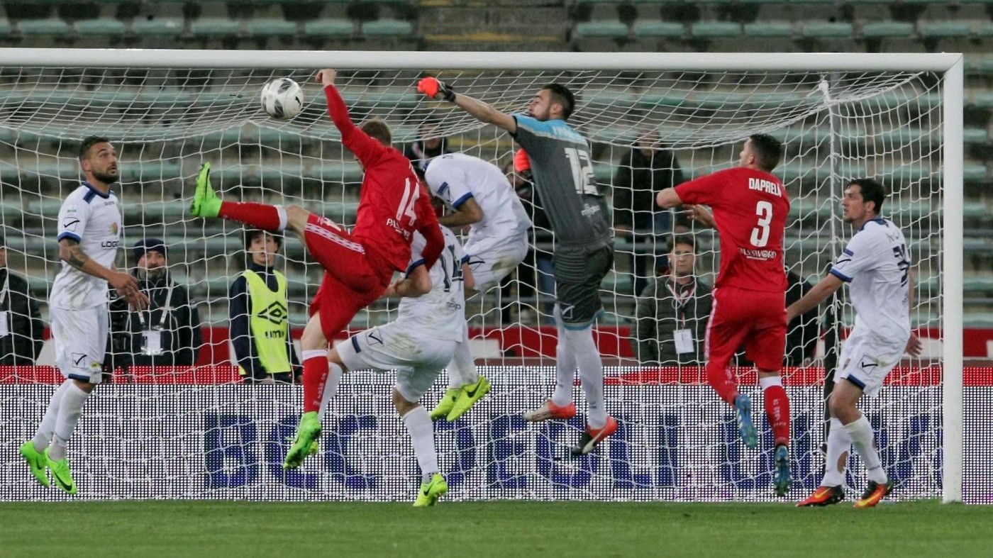 FOTO Serie B, Bari-Latina 2-0
