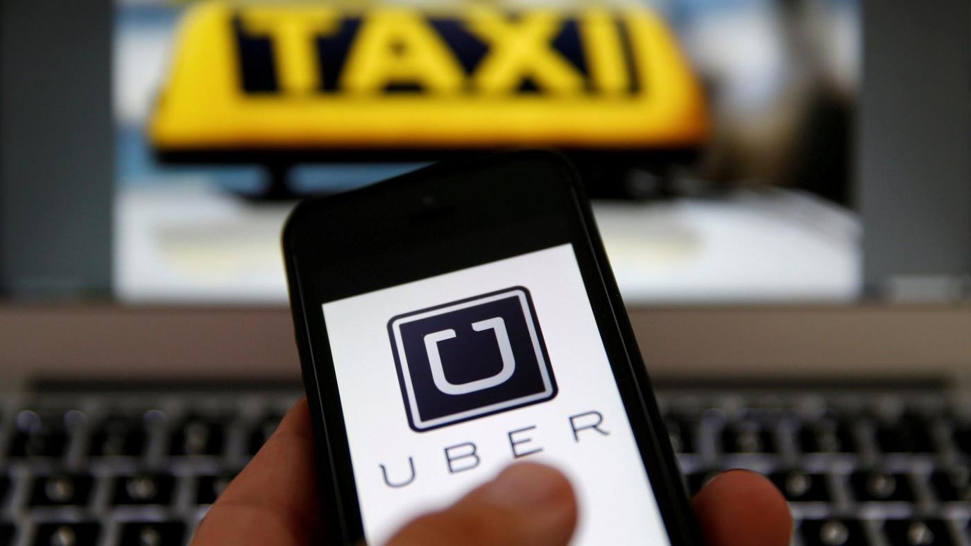 La Corte Ue: Per Uber serve la licenza come per i taxi
