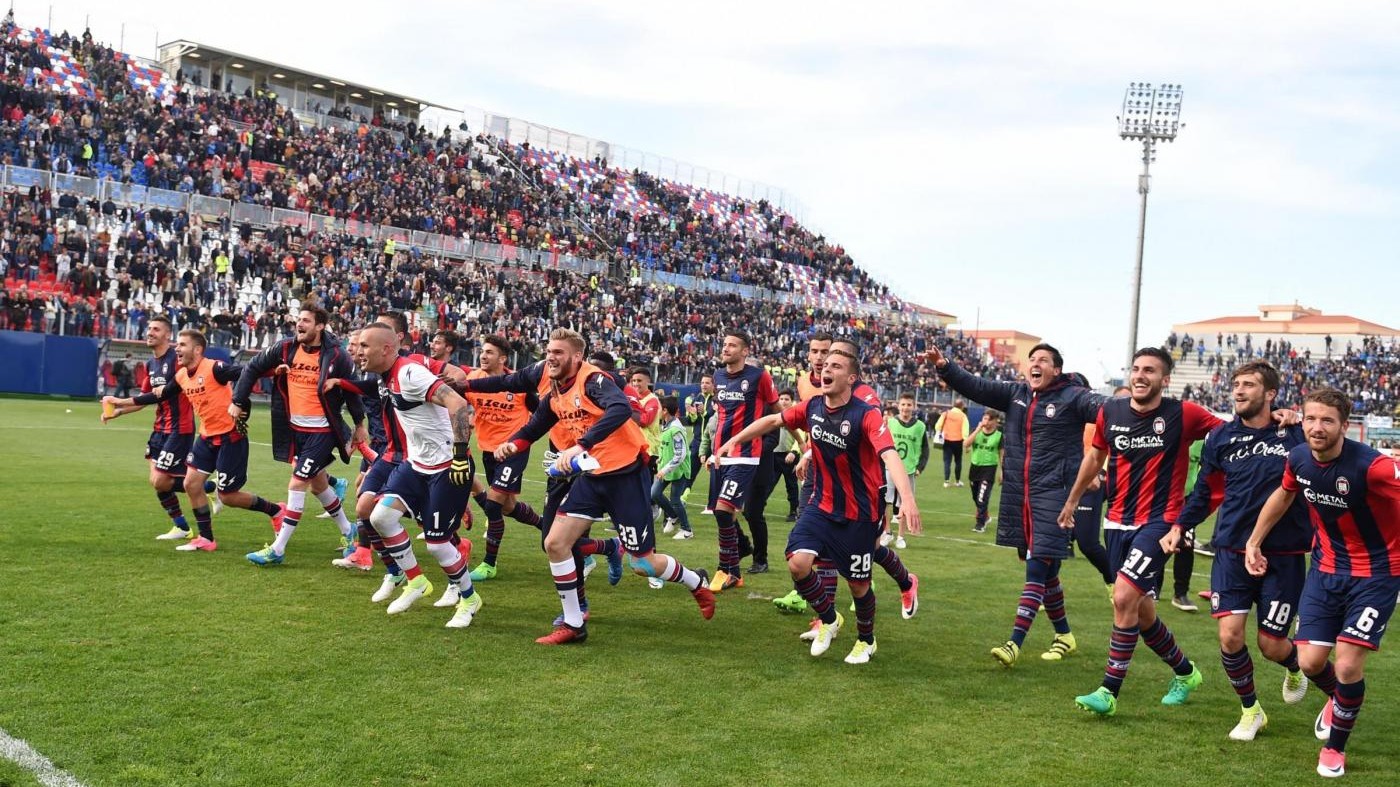 FOTO Serie A, debacle dell’Inter a Crotone: 2-1 allo Scida