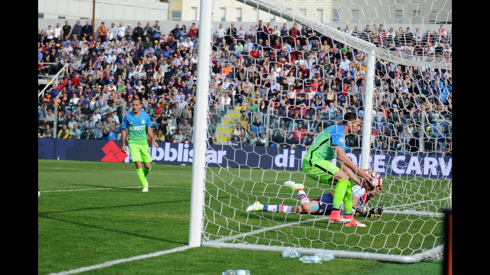 FOTO Serie A, debacle dell’Inter a Crotone: 2-1 allo Scida
