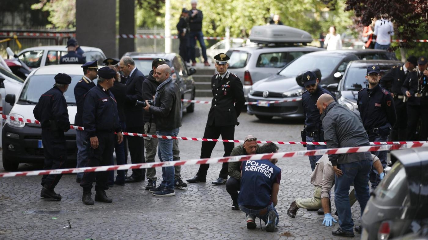 Paura a Roma, un’esplosione in strada: gesto dimostrativo