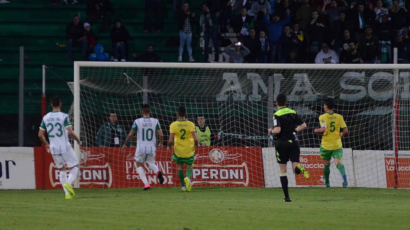 FOTO Lega Pro, Monopoli-Melfi finisce 1-1