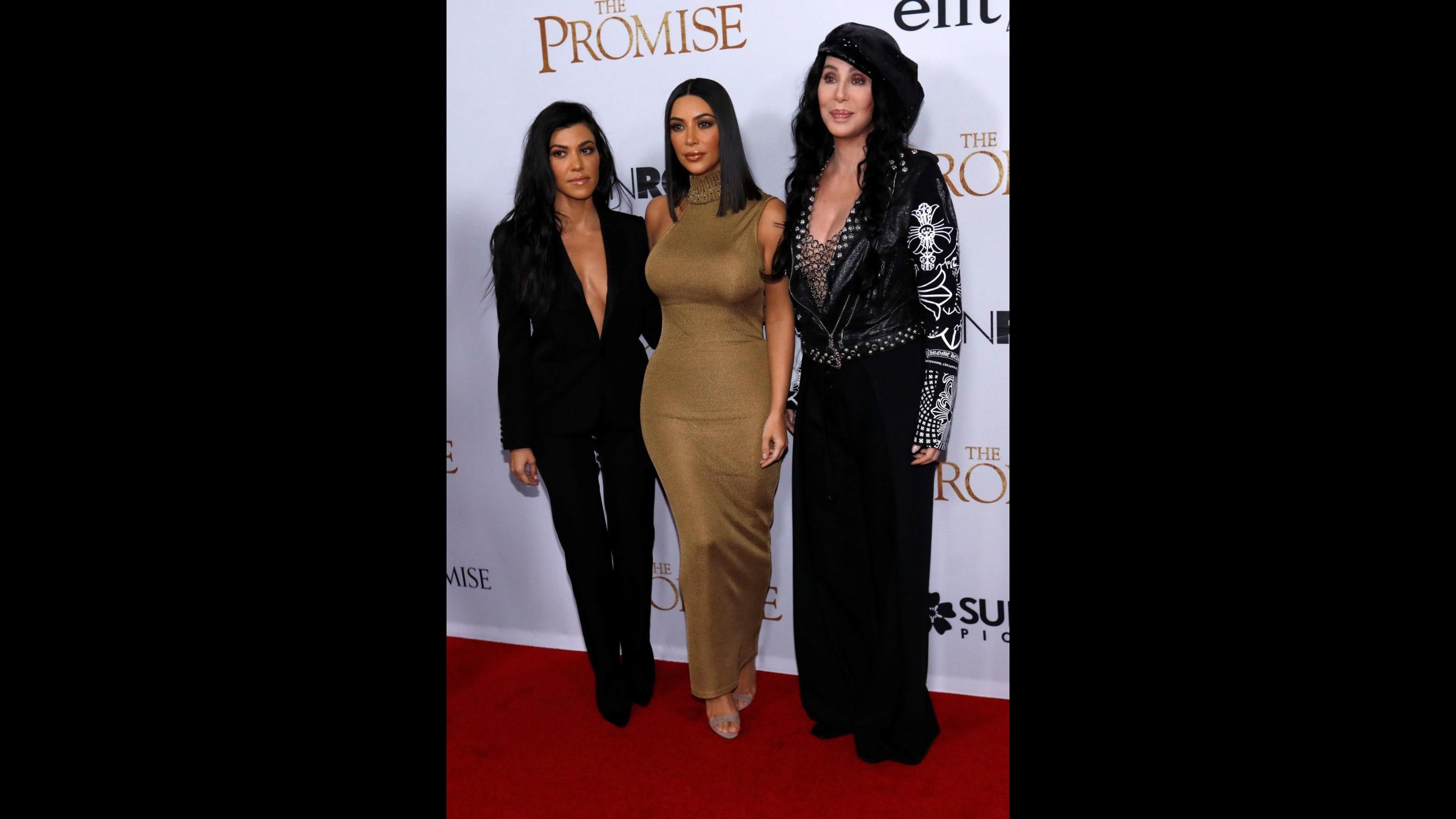 Le Kardashian alla prima di ‘The Promise’: per loro niente reggiseno