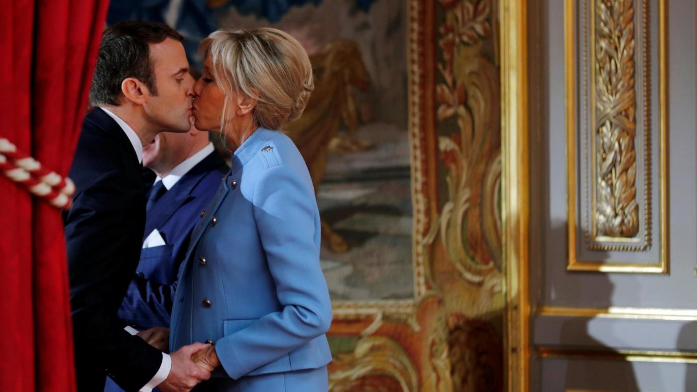 Macron si insedia: L’Europa ha bisogno di una Francia forte