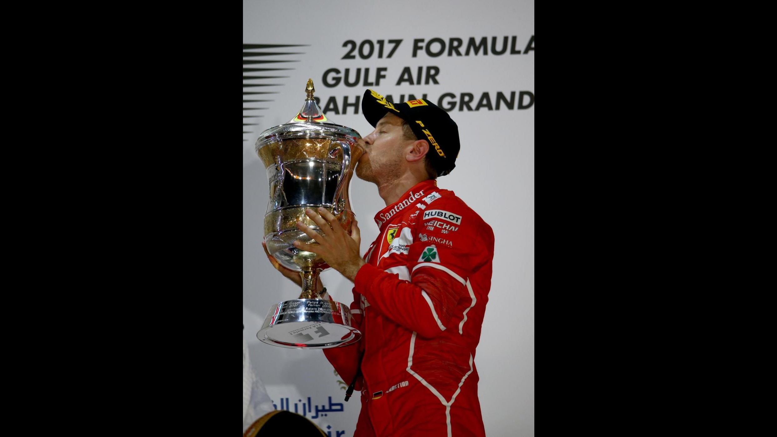 FOTO La Ferrari di Vettel trionfa nel GP del Bahrain