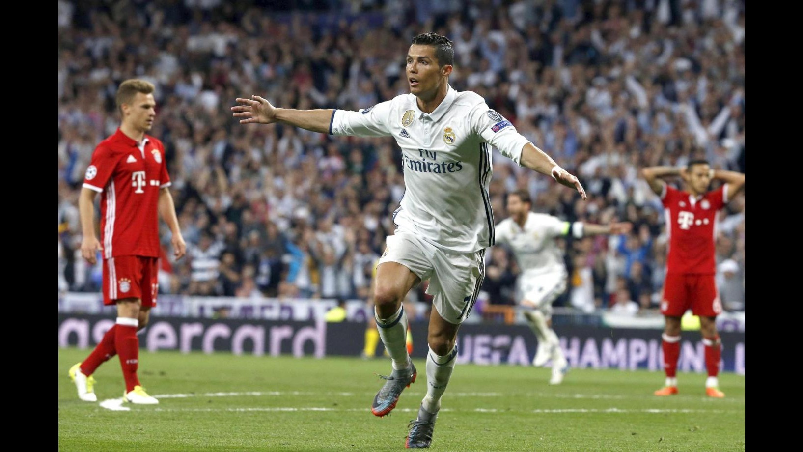 Ronaldo da record: supera i 100 gol in Champions