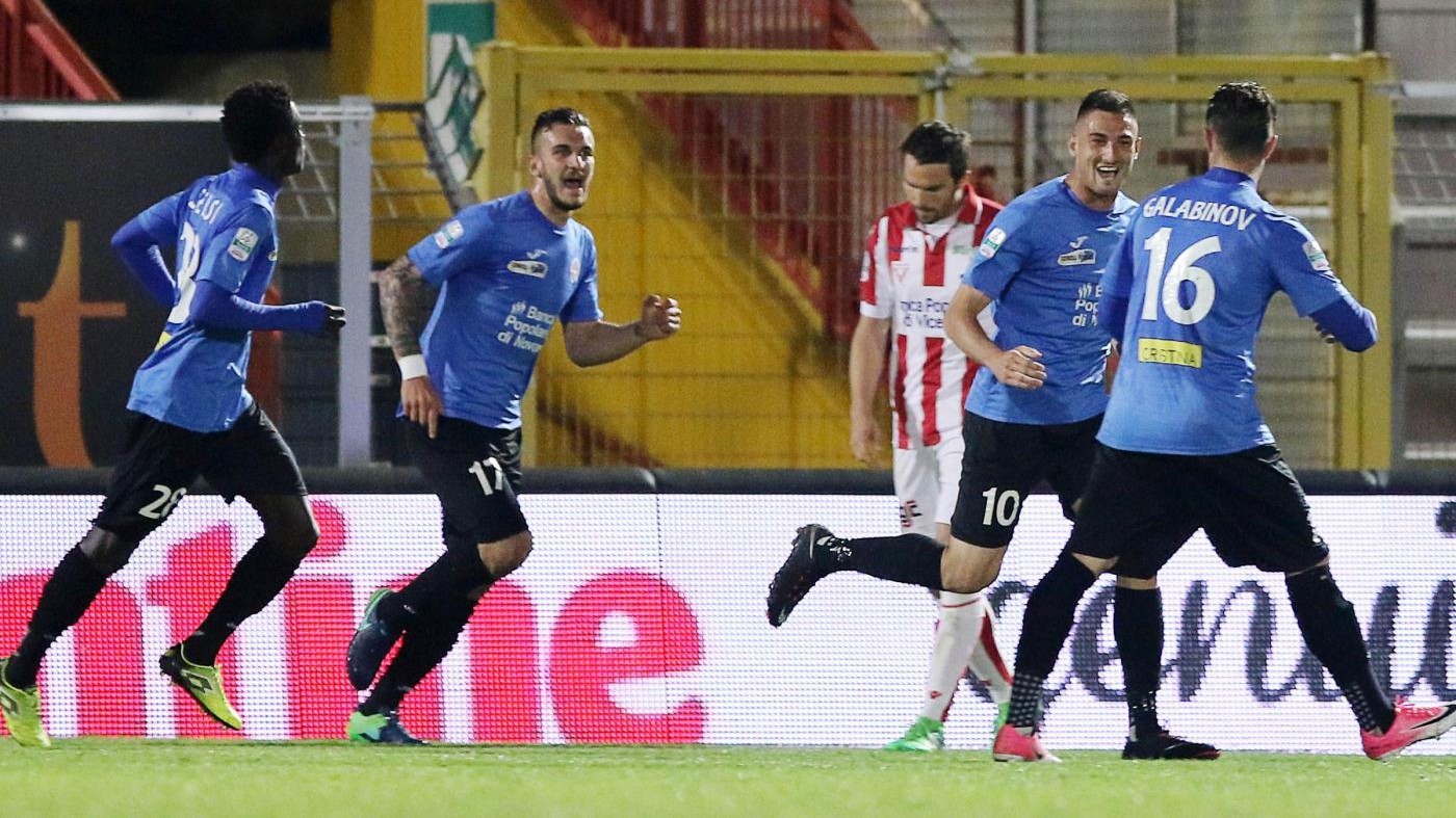 FOTO Serie B, Vicenza-Novara 3-1