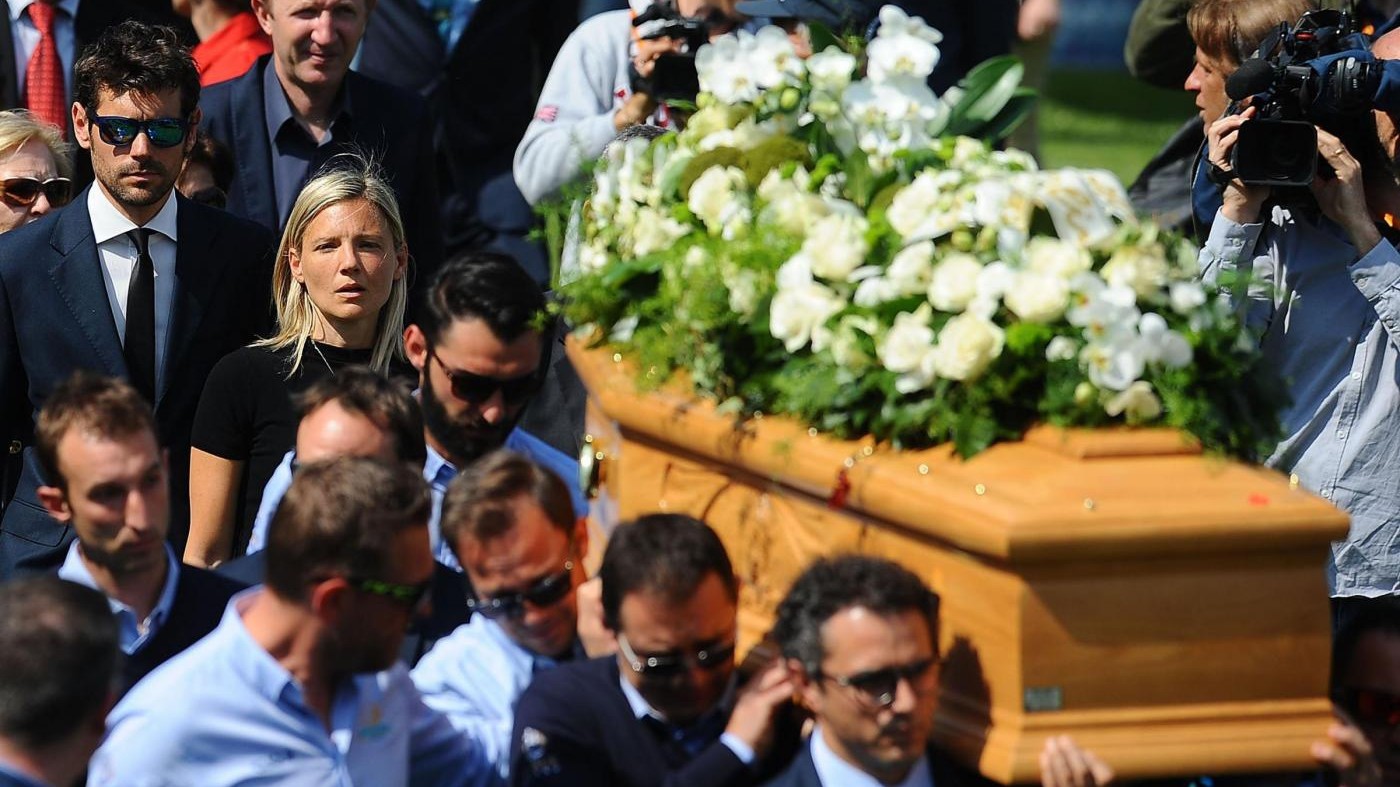 FOTO A Filottrano, l’ultimo saluto a Michele Scarponi