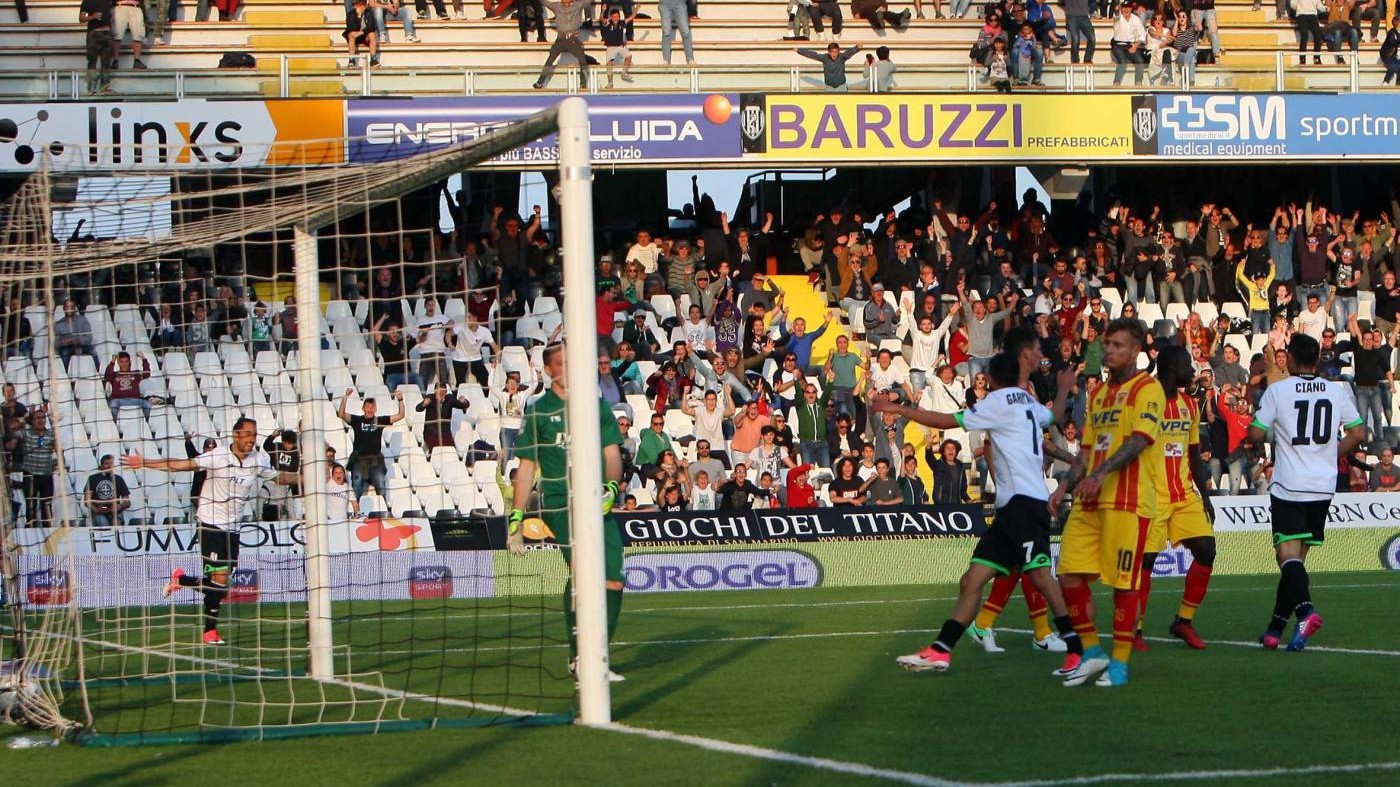 FOTO Serie B, Cesena stravince in casa col Benevento