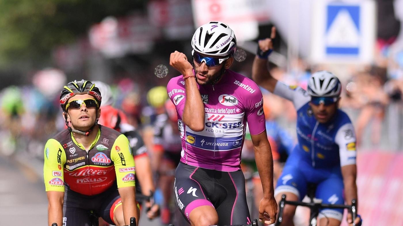 Giro, Gaviria vince ancora: Dumoulin sempre leader della corsa