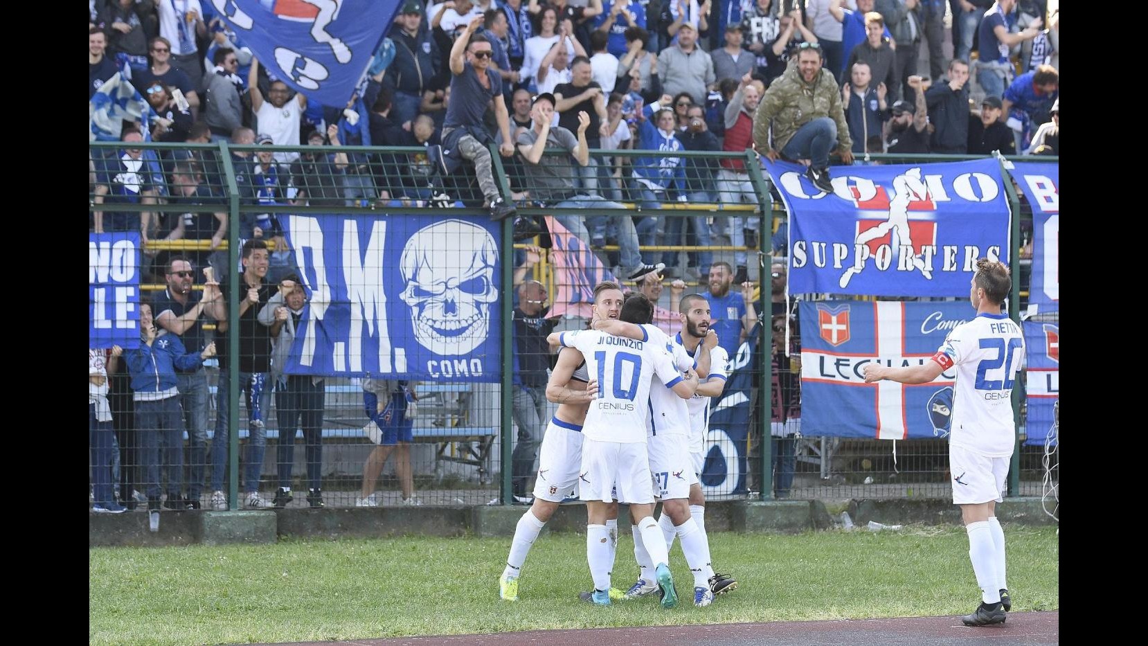 FOTO Lega Pro, il Como vince 2-0 contro il Renate
