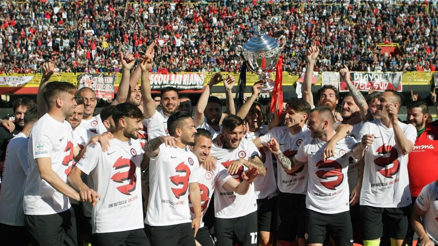 FOTO Lega Pro, il Foggia supera il Melfi 1-0 e festeggia la B