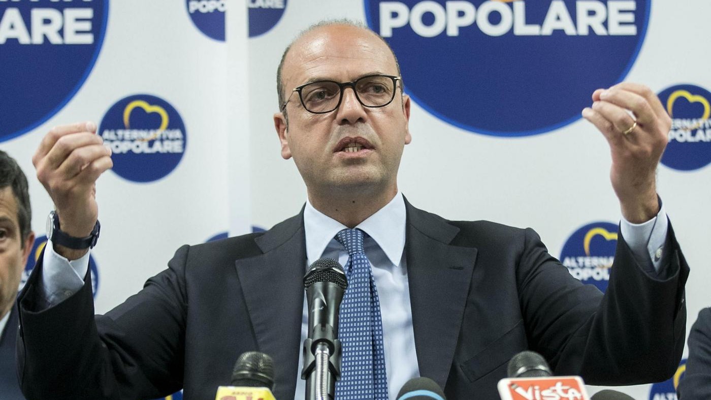 Il ministro Alfano denuncia Gazebo: Mi diffamano da tre anni