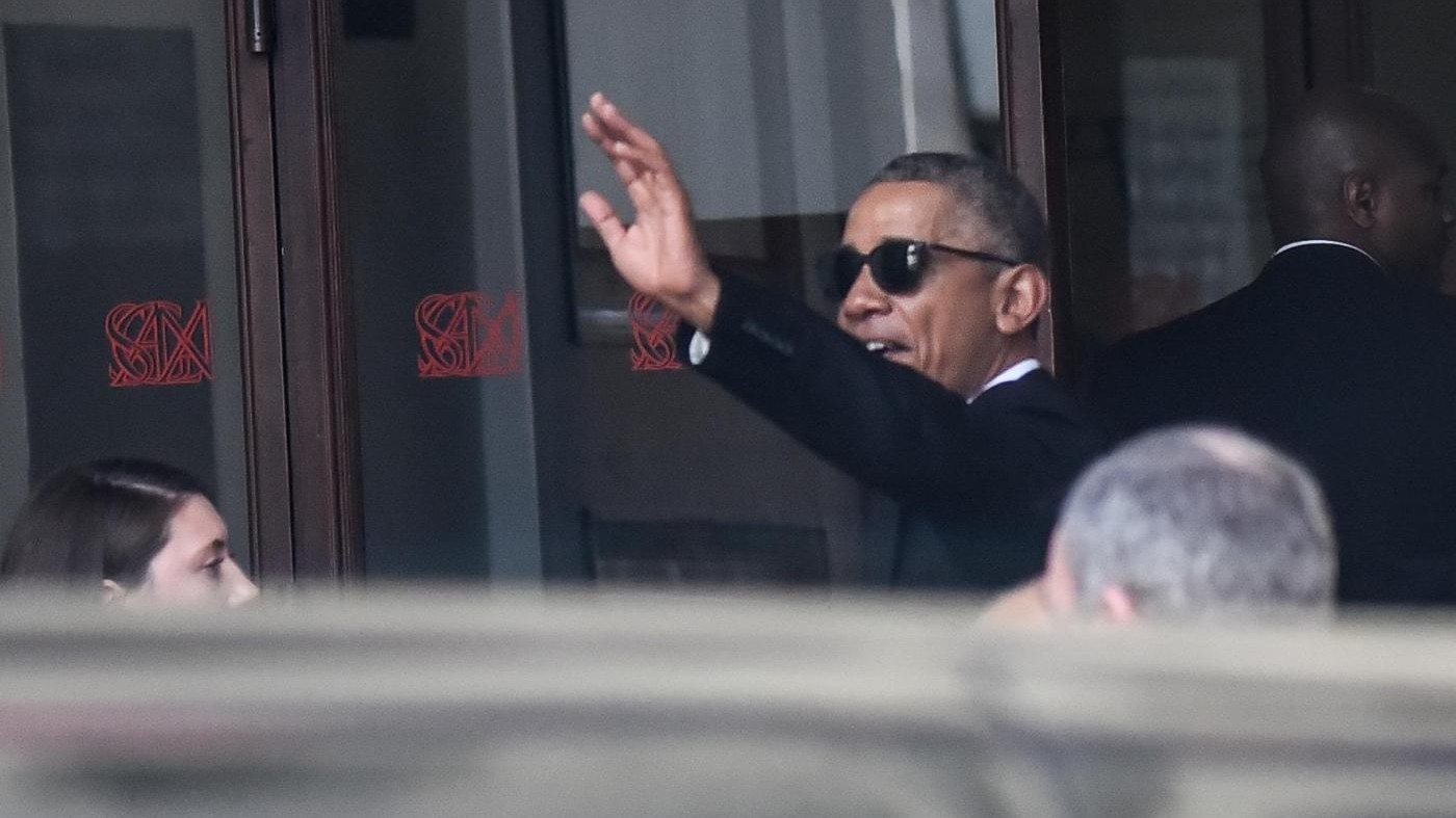 FOTO Folla in delirio a Milano per l’arrivo di Obama