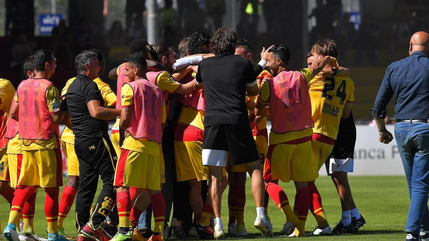 FOTO Serie B, Benevento supera Frosinone 2-1