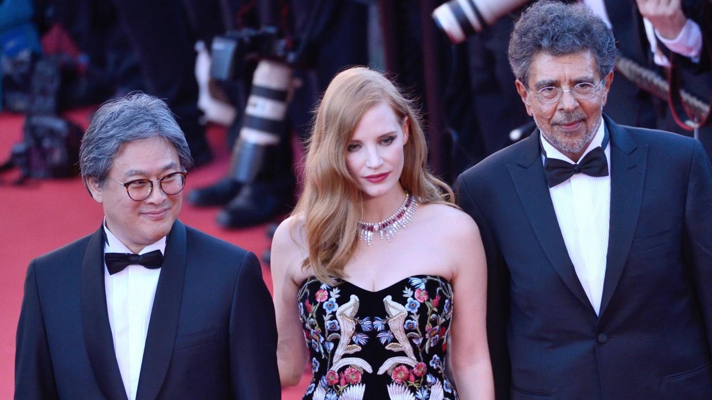 FOTO Cannes, le star invadono il red carpet del festival