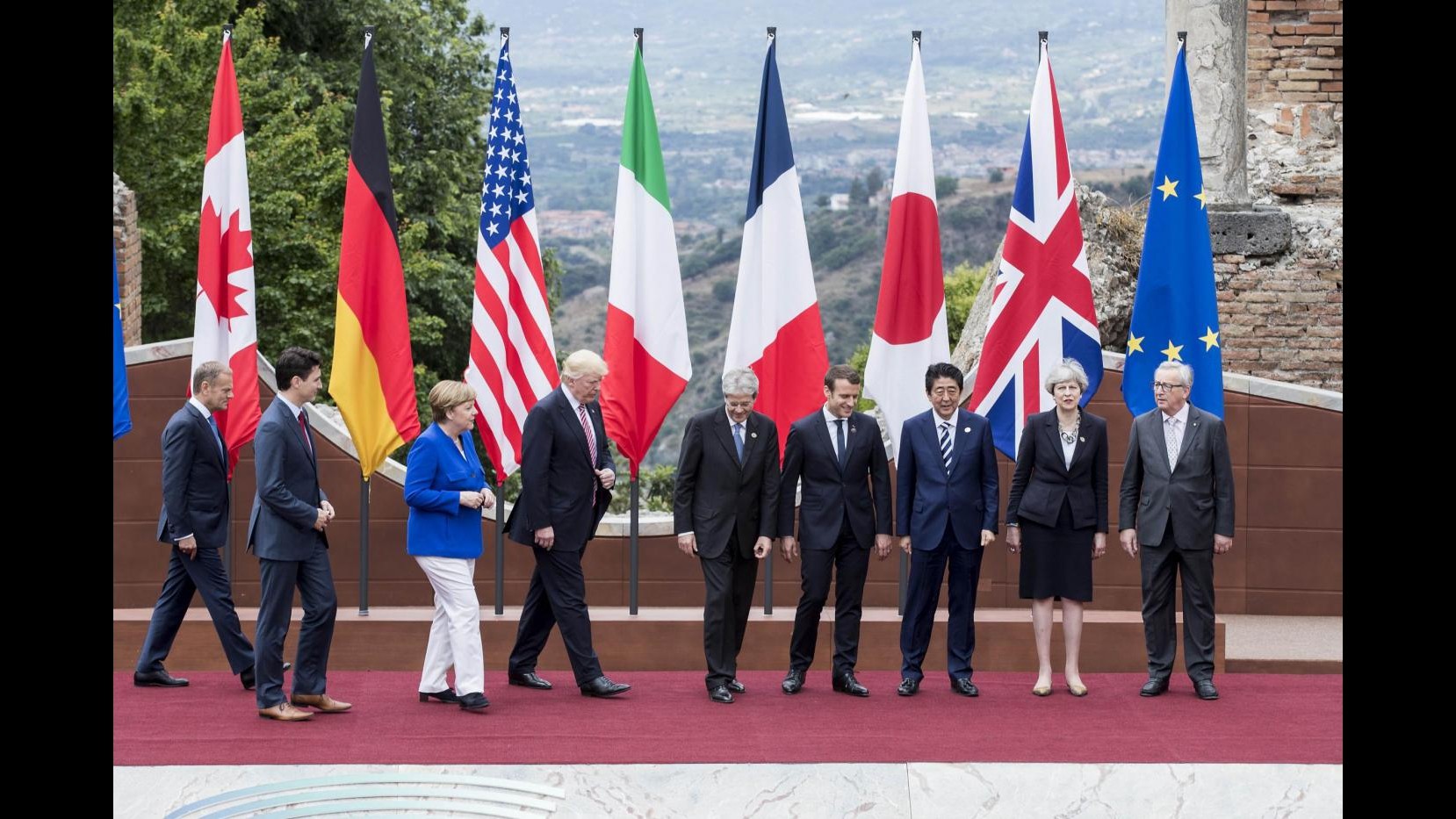 FOTO Al via i G7 i leader in gruppo al summit di Taormina