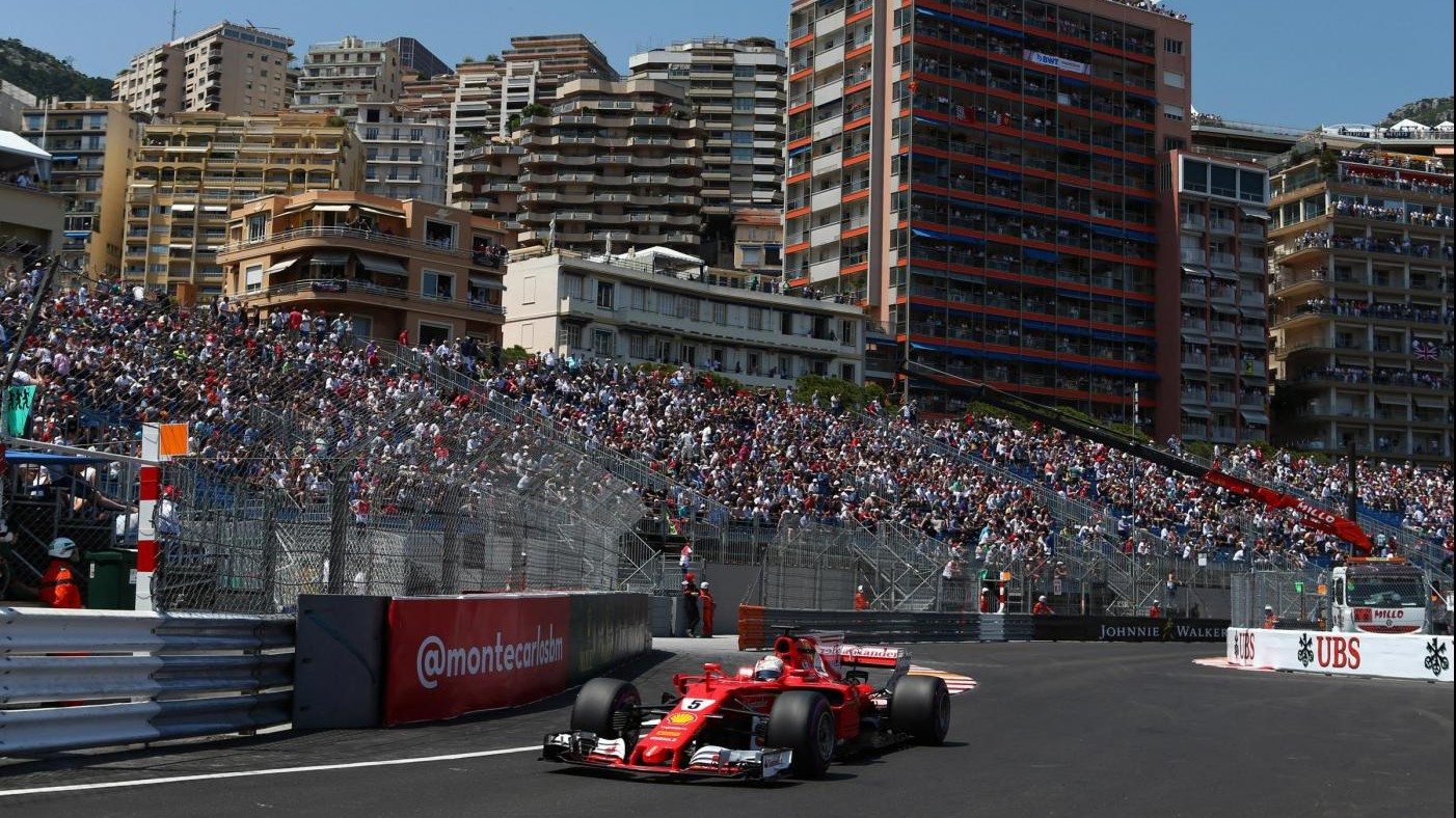 FOTO Gp Monaco: prima fila della Ferrari