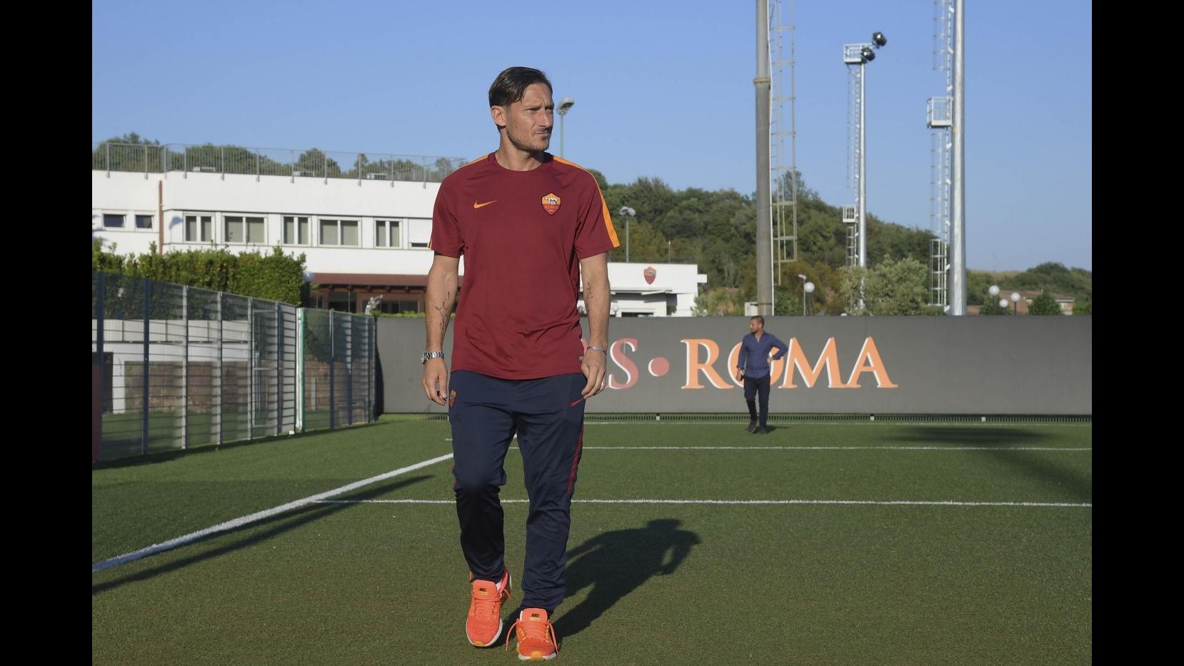 FOTO Francesco Totti saluta i suoi tifosi prima dell’addio