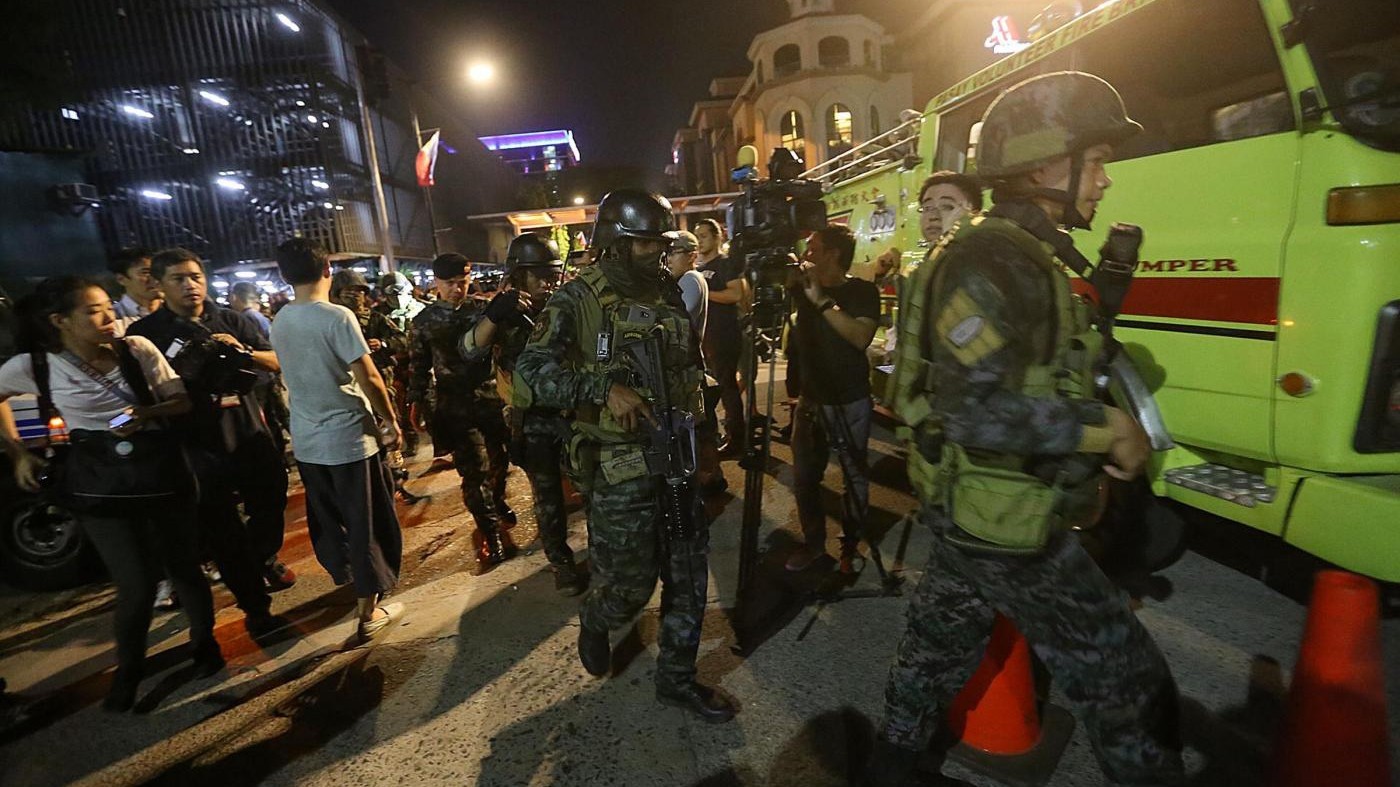 FOTO Attacco ad un resort di Manila: 36 i morti
