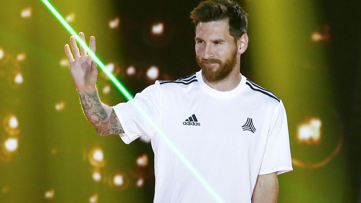 Messi presenta le nuove Adidas ‘Nemeziz’: fan in delirio in Cina
