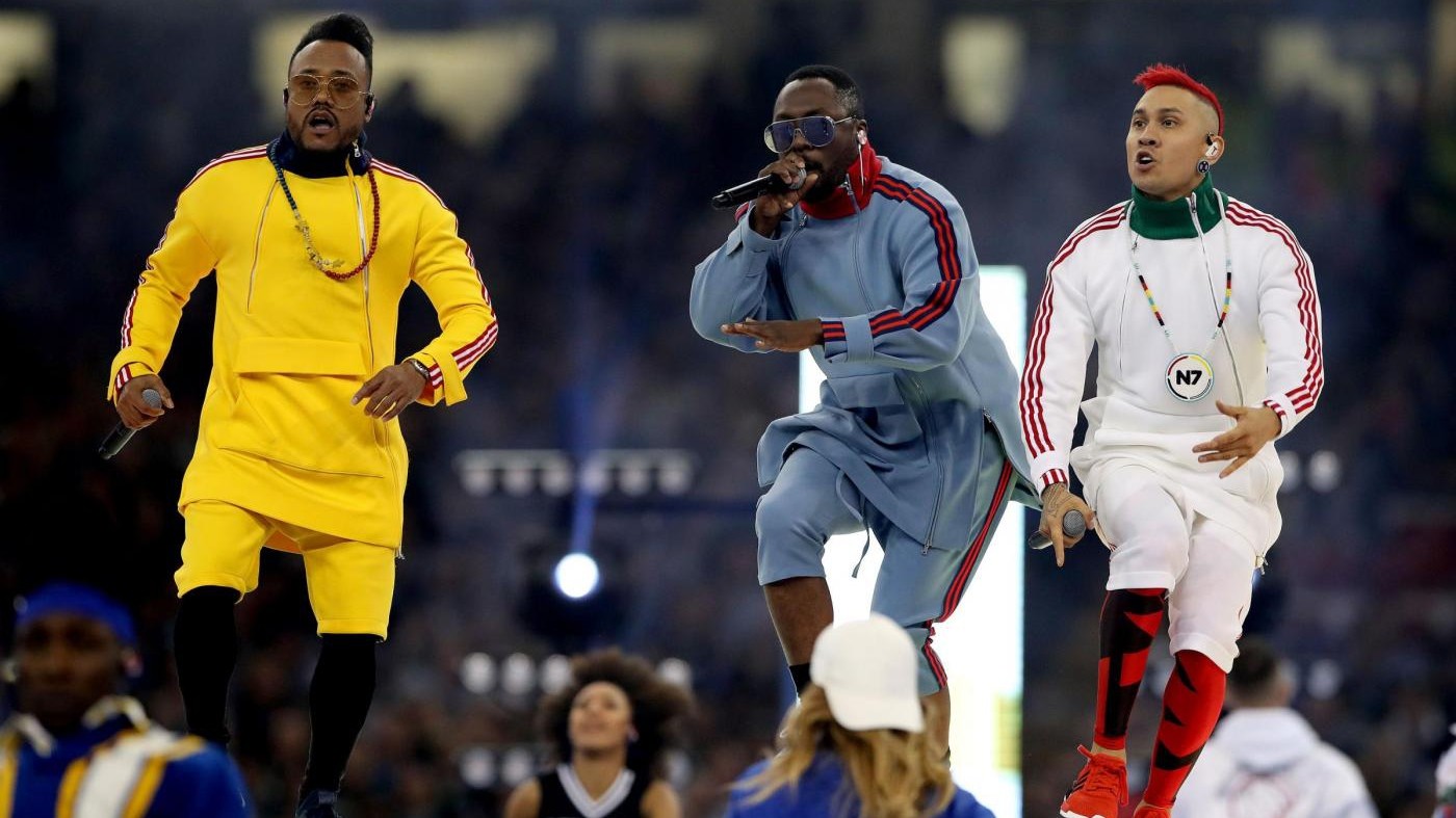 FOTO Champions, lo show dei Black Eyed Peas apre la finale