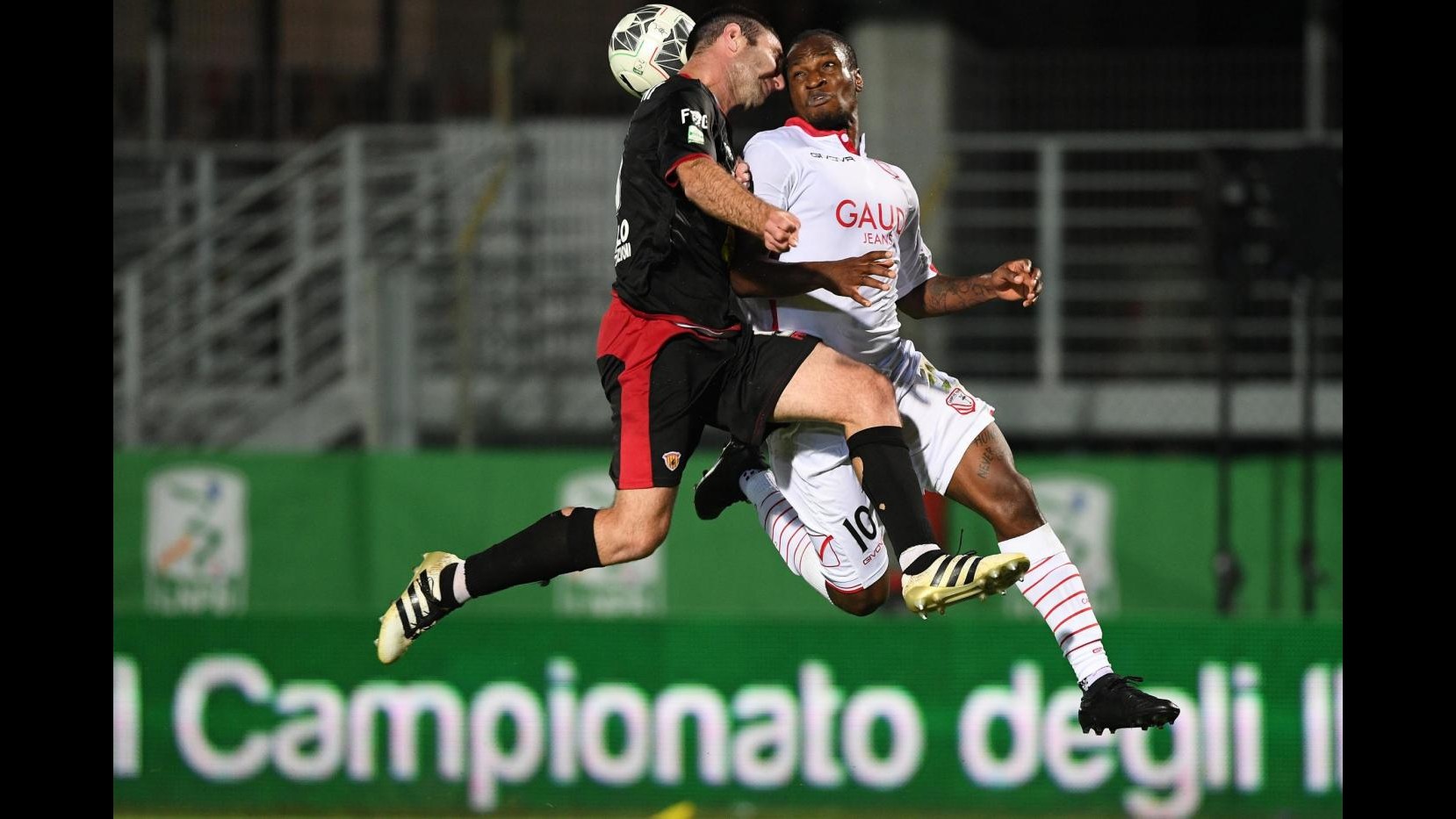 FOTO Serie B, finale d’andata playoff: Carpi-Benevento 0-0