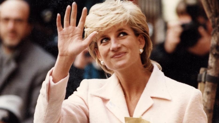 Nuovo dettaglio nel libro su Lady D: Auto dello schianto era un rottame