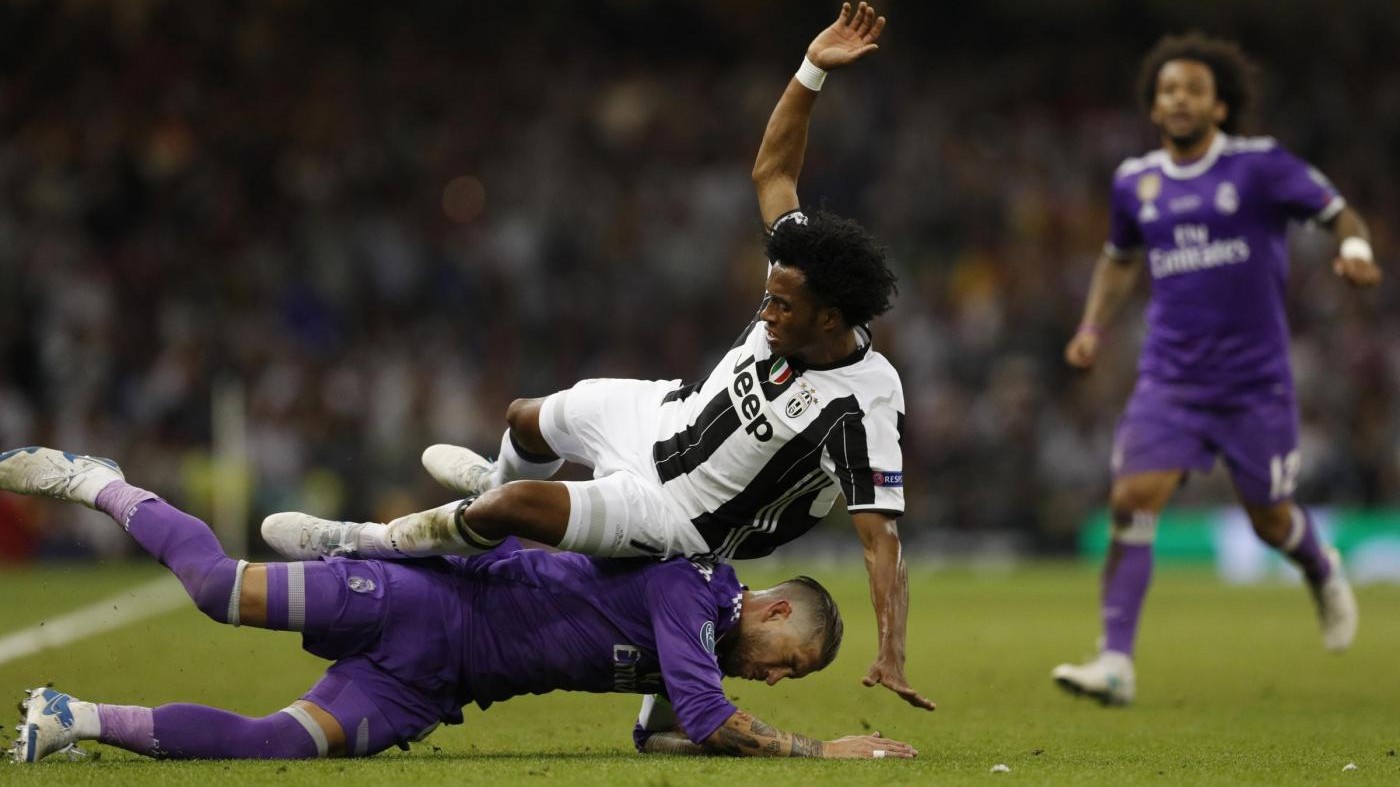 Rio Ferdinand attacca Ramos dopo la simulazione: Si vergogni