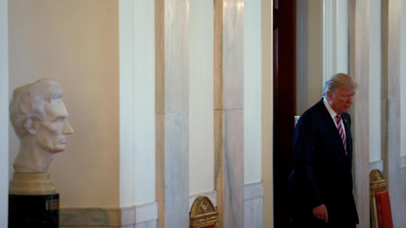 Ambasciatore Usa in Cina si dimette in polemica con Trump
