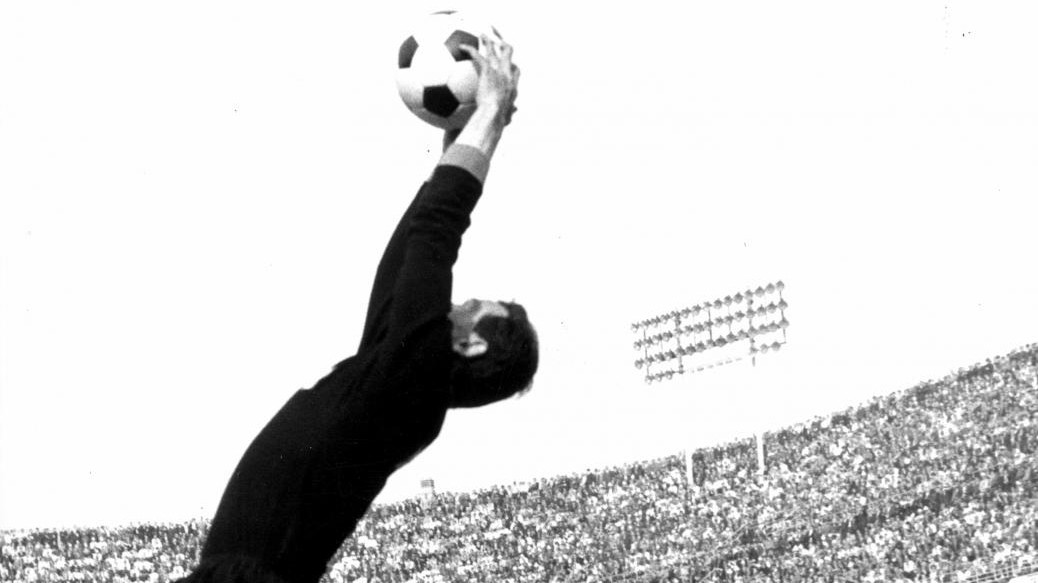 Addio a Giuliano Sarti, il portiere della Grande Inter