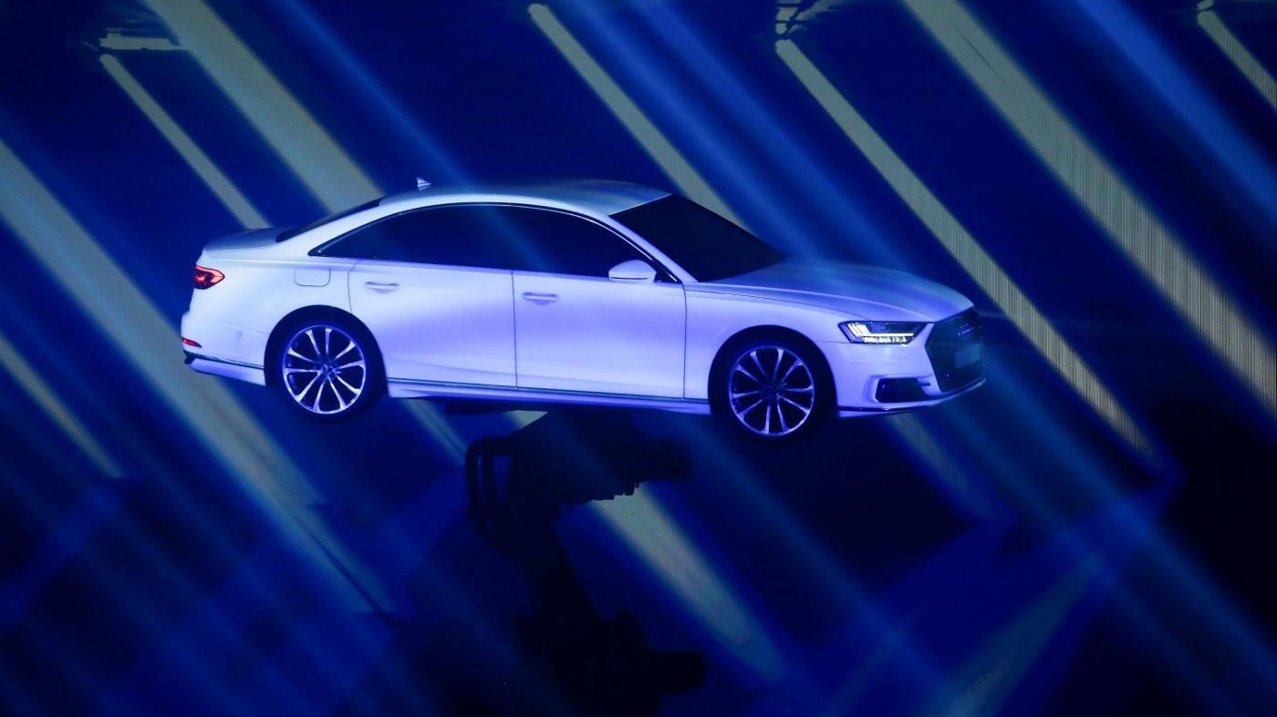 Eleganza e guida autonoma: Audi presenta a Barcellona la nuova A8