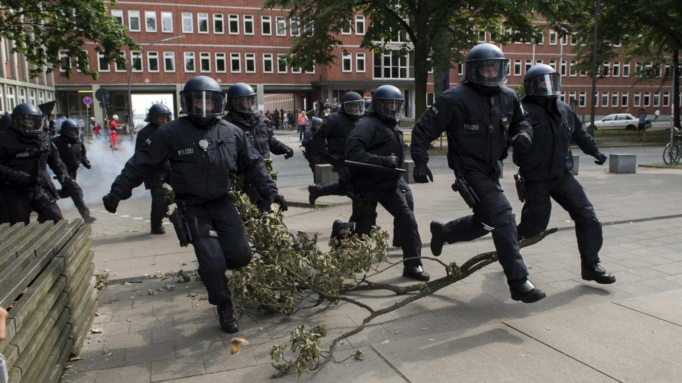 Block G-20, i movimenti contro i Grandi: scontri ad Amburgo
