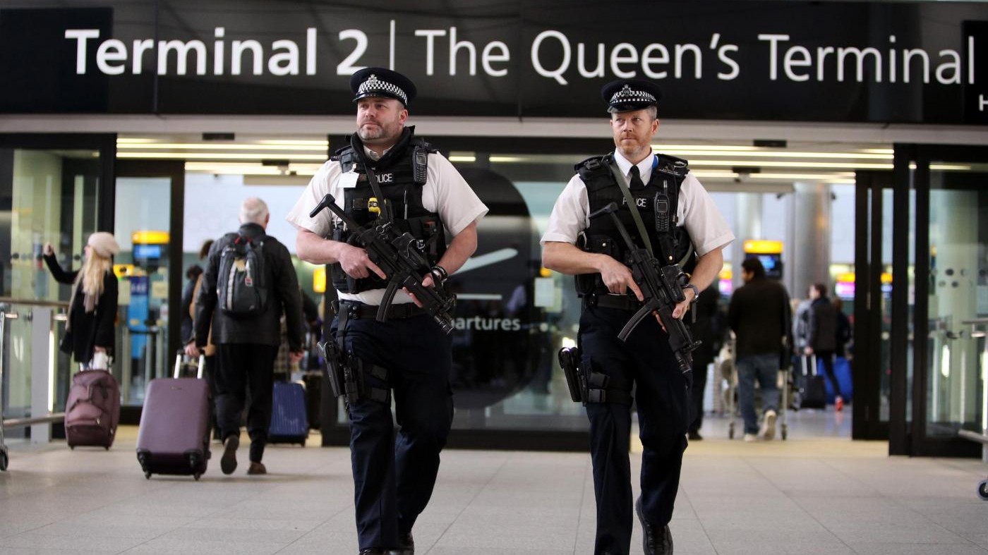 Attentato a Manchester, sospetto arrestato nello scalo di Heathrow