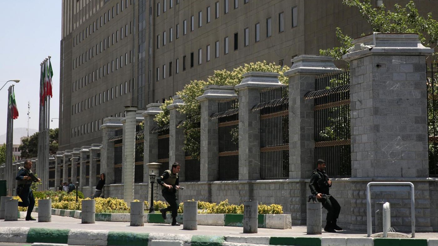 Attacchi in Iran: 12 morti. Guardie rivoluzione: Dietro c’è l’Arabia Saudita