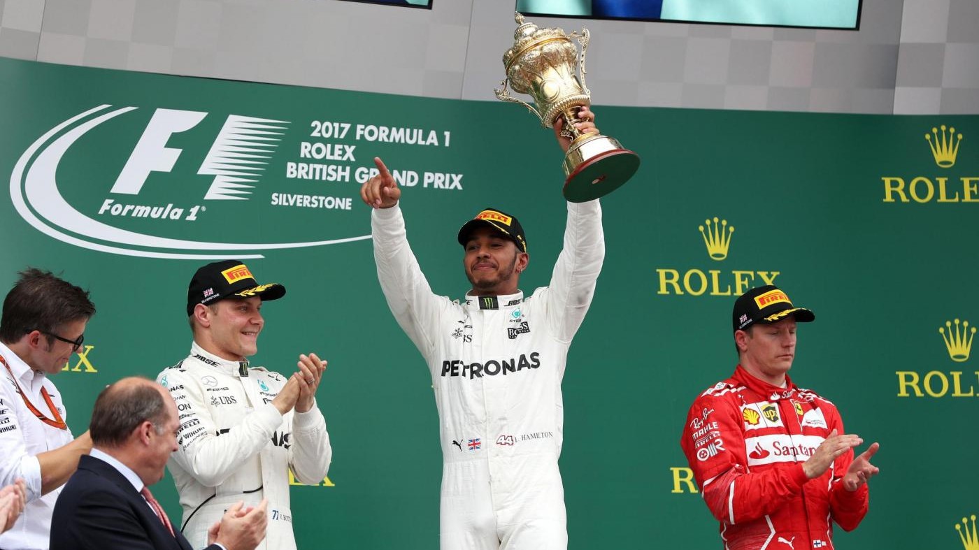 FOTO F1, Hamilton trionfa a Silverstone, Bottas secondo