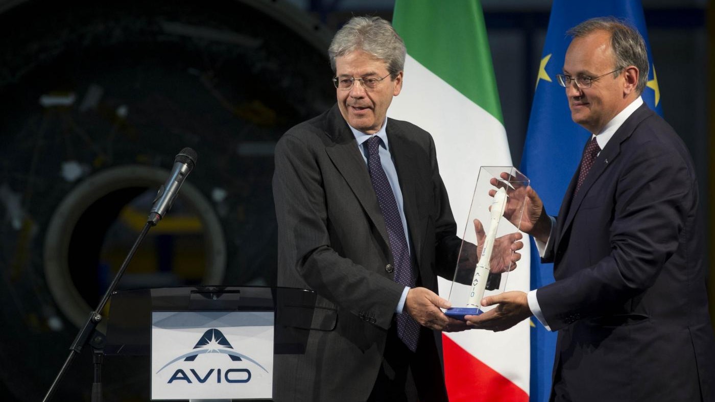 Gentiloni all’Avio: Ciò che fate dimostra che Italia ce la può fare