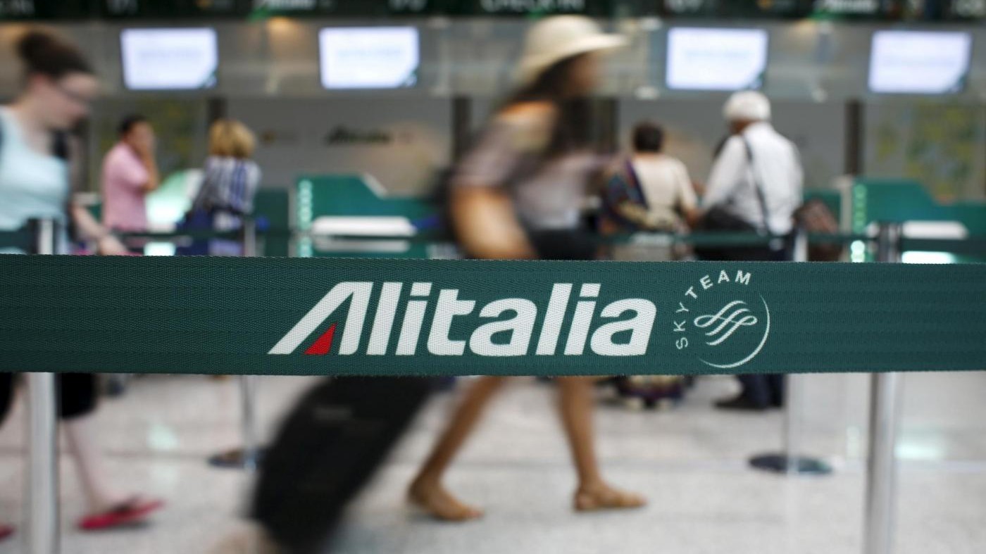 Intesa Alitalia-sindacati: contratto prorogato fino a ottobre