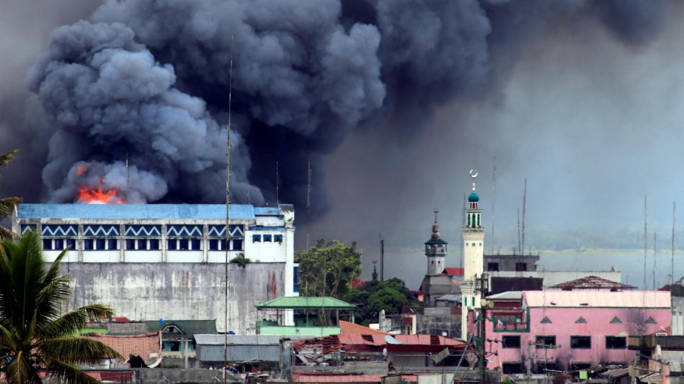 Filippine, centinaia di morti nella città assediata da islamisti