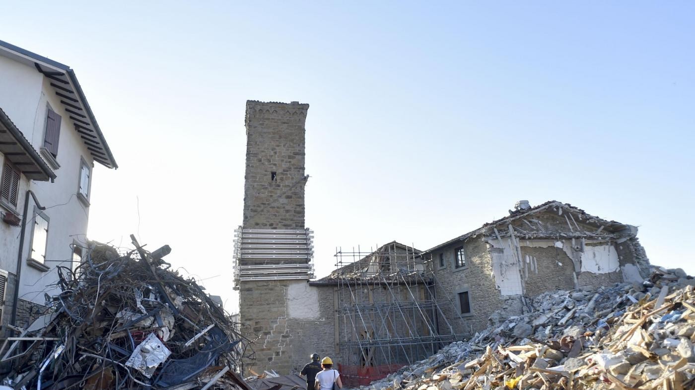 Amatrice a un anno dal terremoto: ancora cumuli nella zona rossa