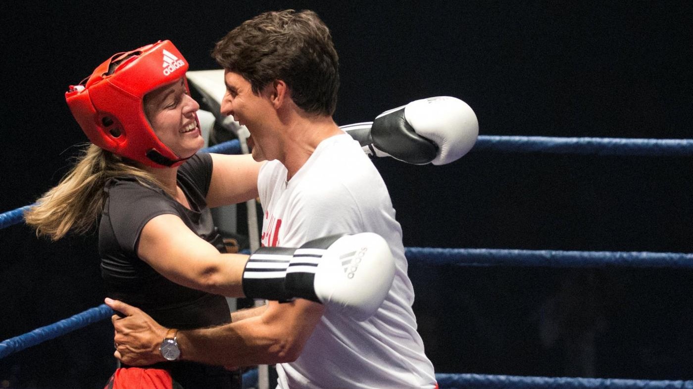 FOTO Trudeau e ministra Joly sul ring: pugilato benefico a Montreal