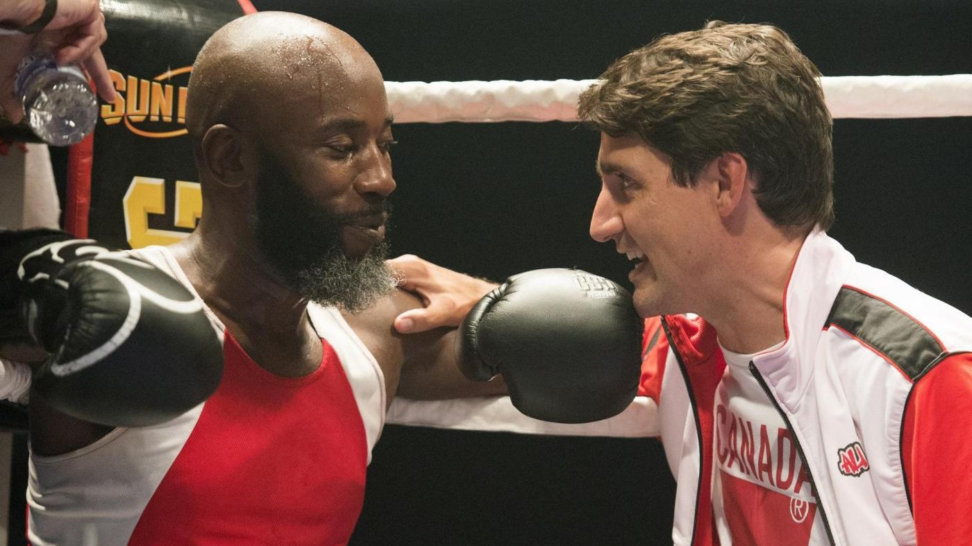 FOTO Trudeau e ministra Joly sul ring: pugilato benefico a Montreal