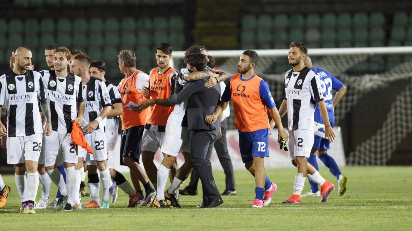 Serie C, Robur Siena-Lucchese 1-0