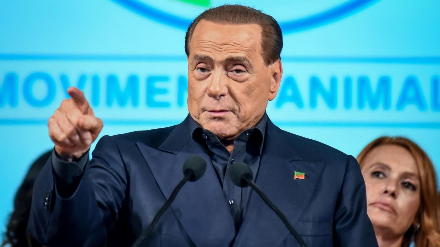 Ius soli, Berlusconi: No a riconoscimenti automatici per chi nasce qui