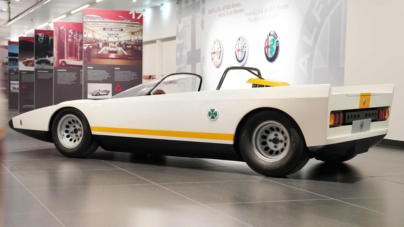 La 33 Stradale compie 50 anni: la mostra del museo Alfa