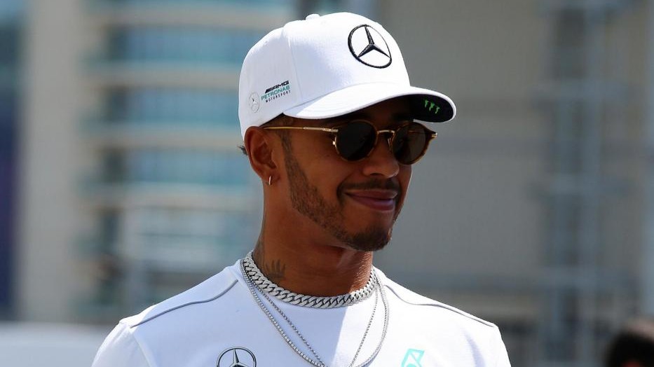 F1, Hamilton carico: Qualifiche ad alta tensione, pole entusiasmante