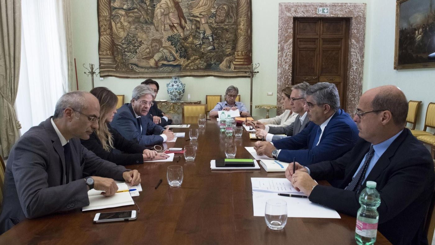 Sisma, Gentiloni: Dare risposte immediate a problemi di questi mesi