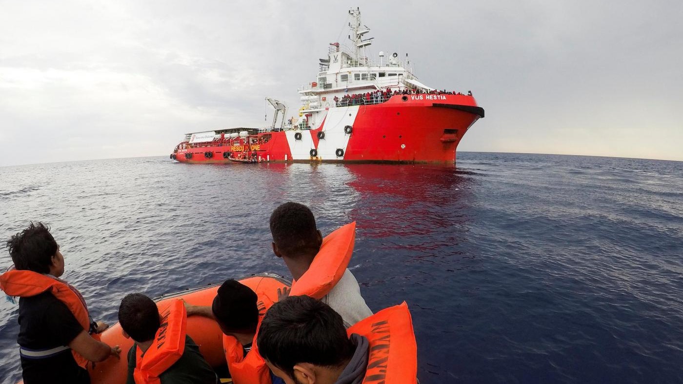 Emergenza sbarchi, domani l’Ue vara codice di condotta delle ong
